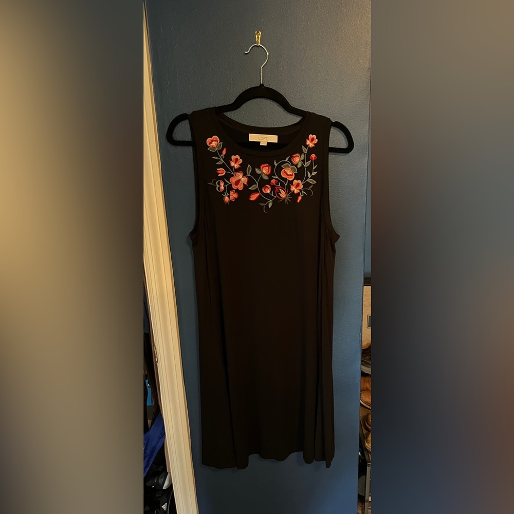 Black floral Loft swing dress. Size large